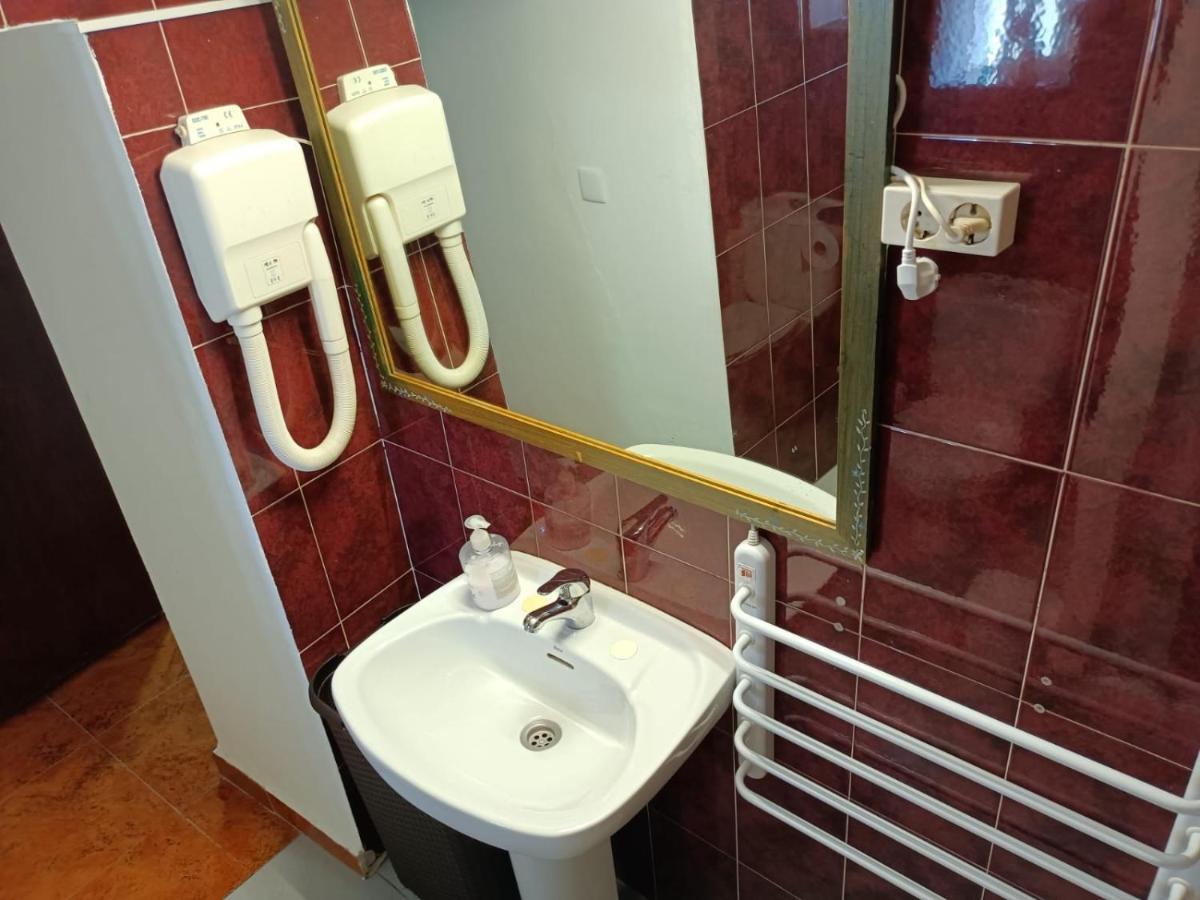 Apartamento Turístico MURALLA DE CÁCERES Exterior foto